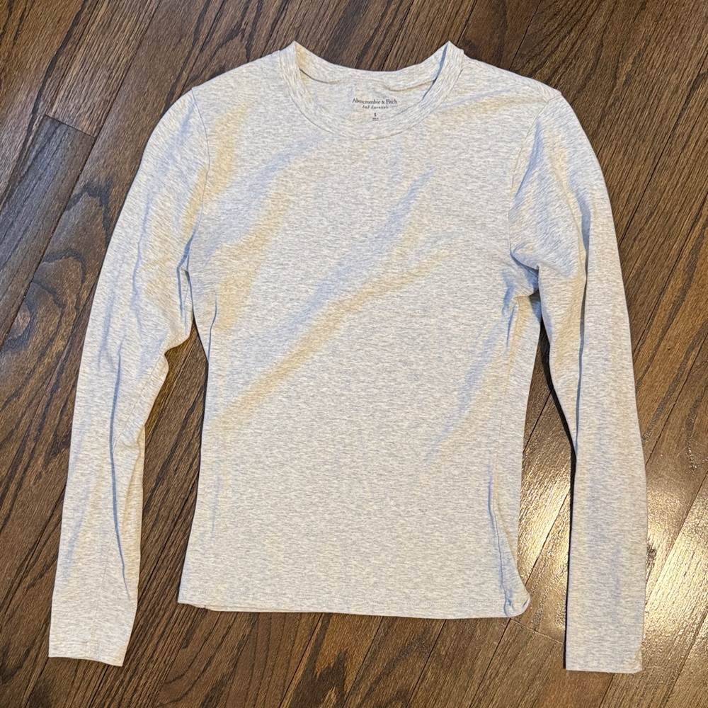 Abercrombie & Fitch Light Gray Tee